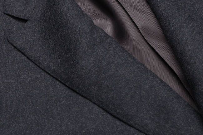 Types of men's suit fabrics